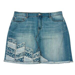 Est. 1946 Denim Women’s Blue Jean Shorts - Size 14, Classic & Stylish